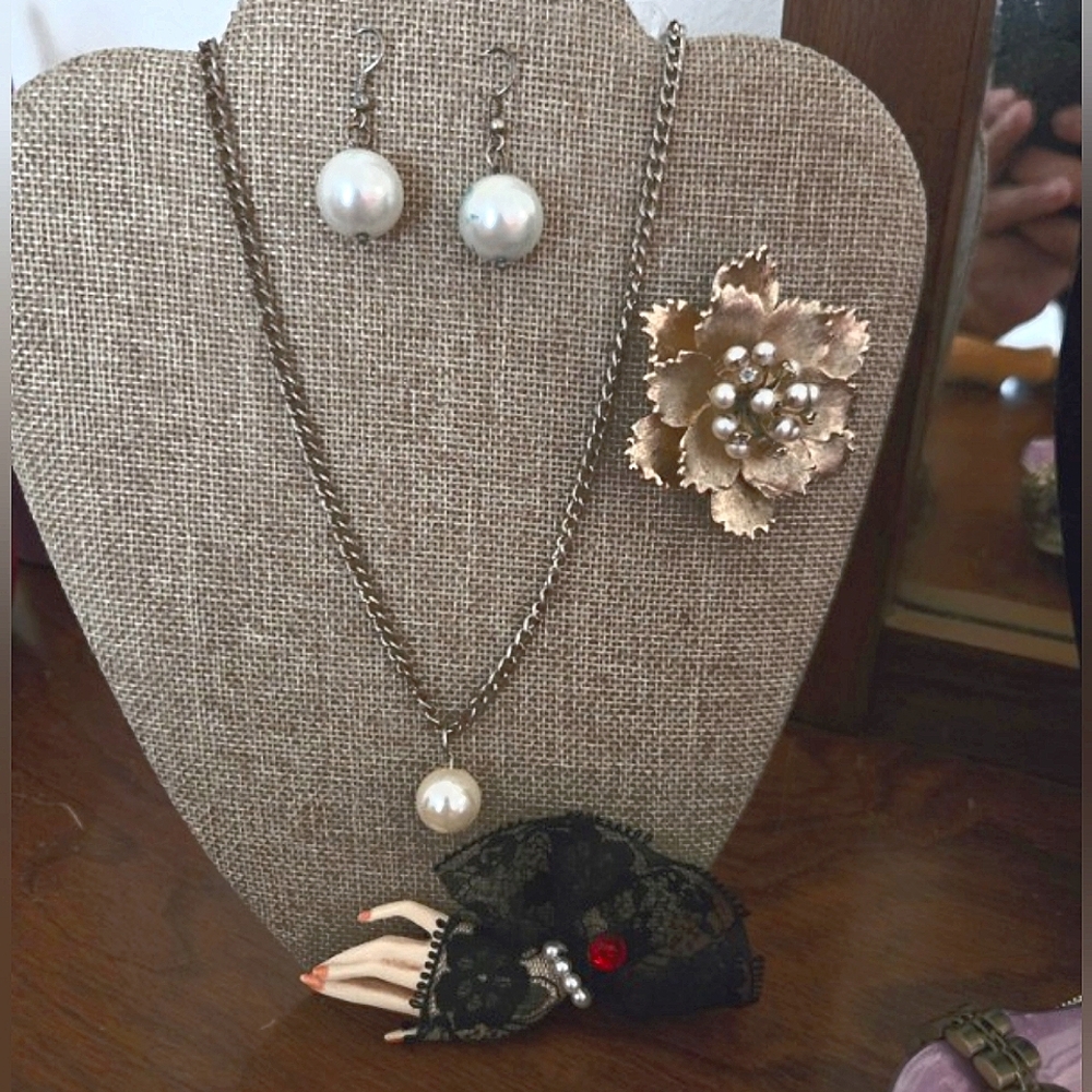 Vintage Pearl Costume Jewelry Set